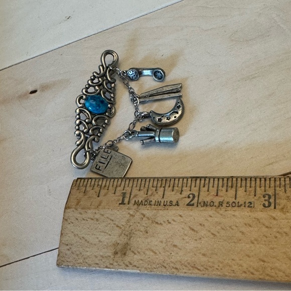 Vintage Faux Turquoise Silver Tone Office Charm Brooch Pin - Picture 8 of 8